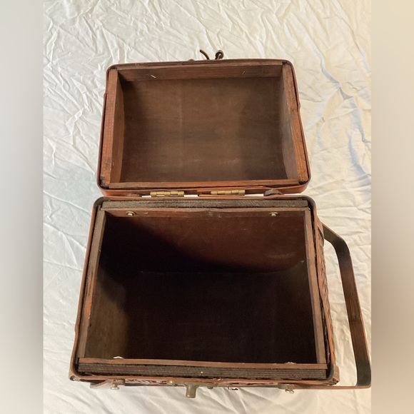 Vintage basket purse 👜 - Picture 3 of 12